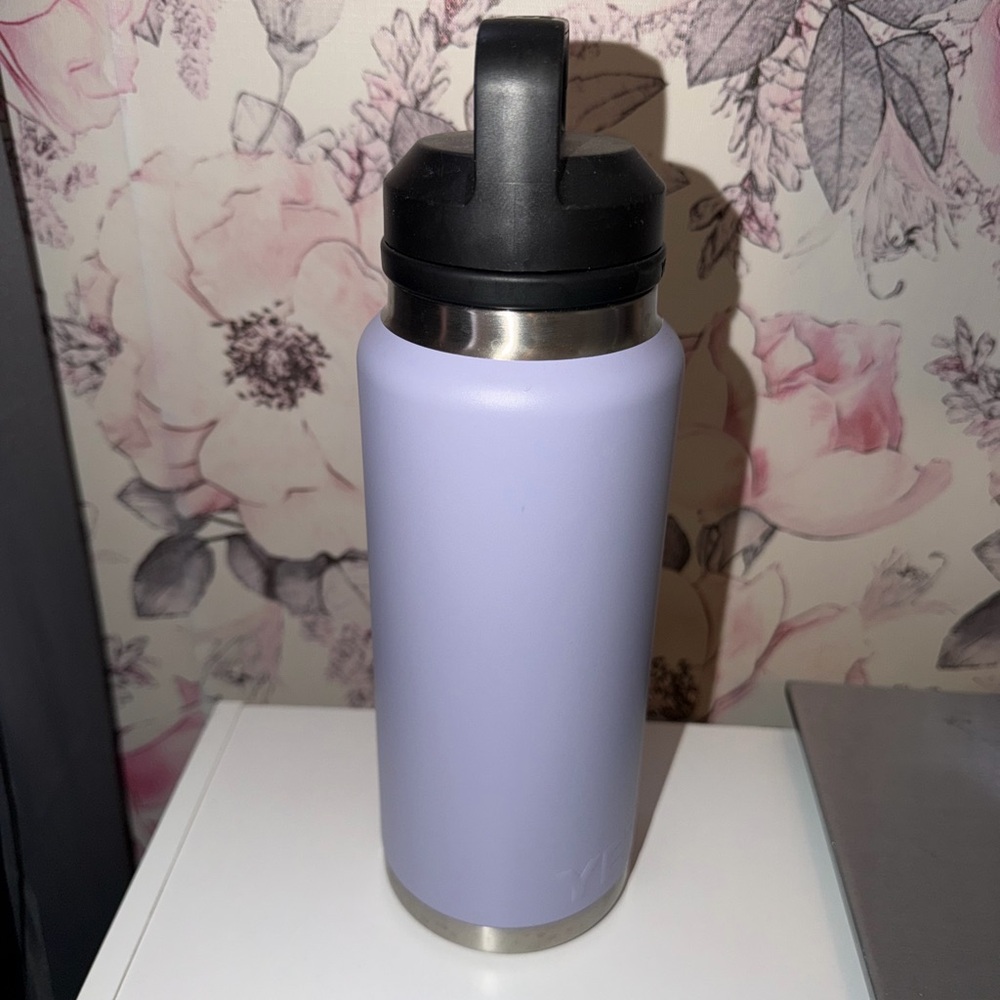 YETI Lavender Insulated Chug Cap Water Bottle - Picture 3 of 7